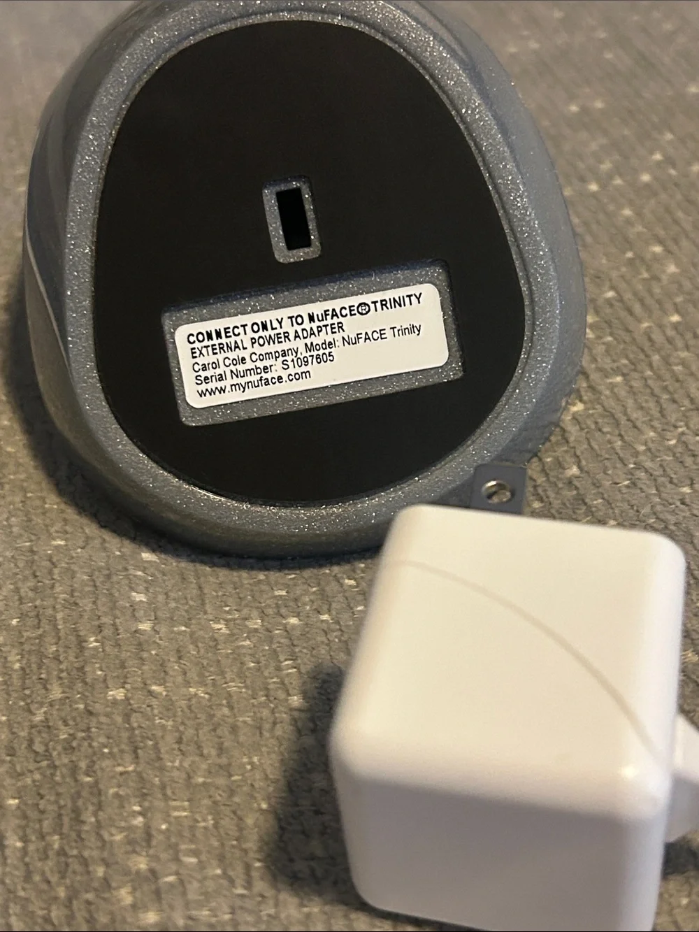 Nuface Trinity Pro facial device